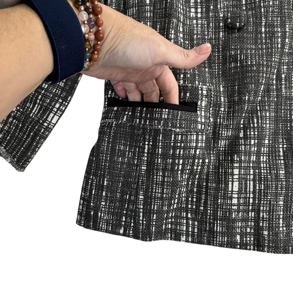 J.Crew Collection Tweed Contessa jeweled black and white Blazer‎ size 6 - Picture 7 of 15